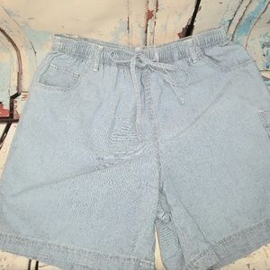 Pappagallo light denim cargo shorts